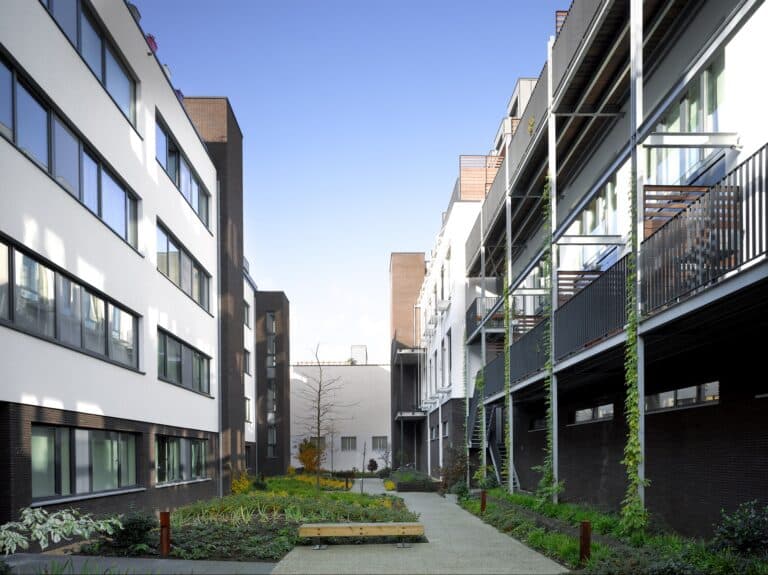 LOUIS DE WAELE - Coeur d'Ixelles: 55 eco-gebouwde appartementen