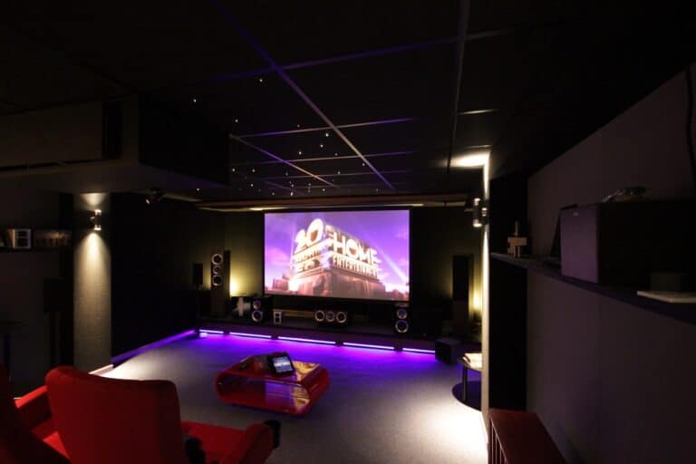MADE IN ACOUSTIC - Home-cinéma : réalisation complète (acoustique - matériel audio-vidéo - projection - câblage - aménagement intérieur)