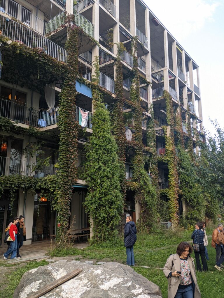 pxl 20250930 173716124