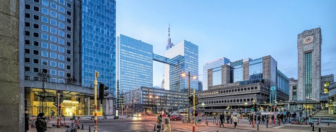 brussels,,brabant,,belgium,01,20,2023, ,wide,angle,evening